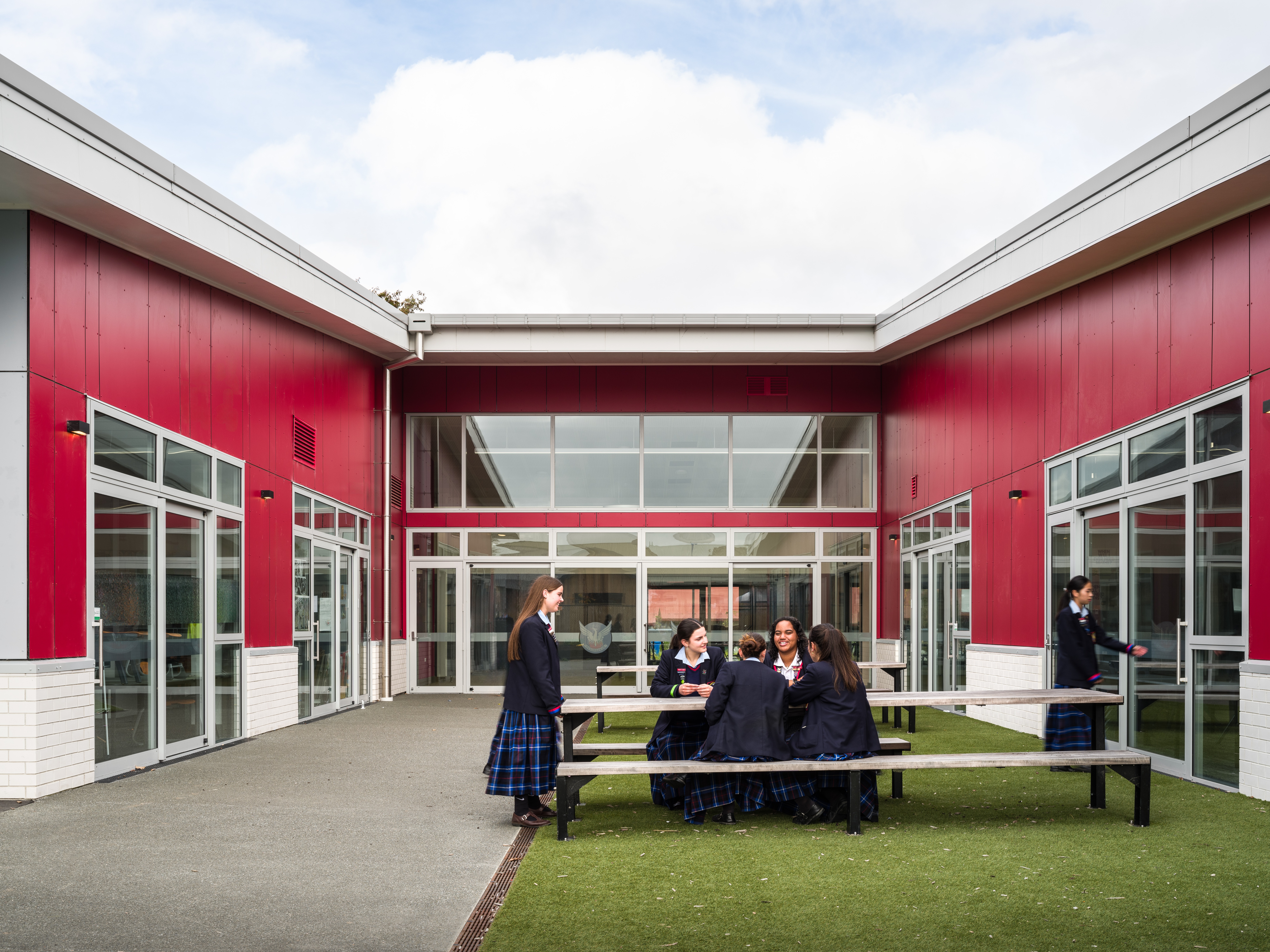 Ashburton-College-Students-Gathering-Captured-by-Dennis-Radermacher