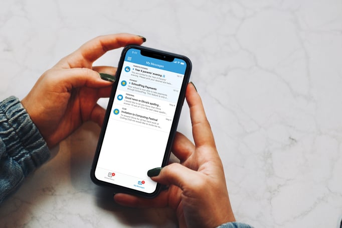 Easy communication using Schoolping and a website designed by New Era
