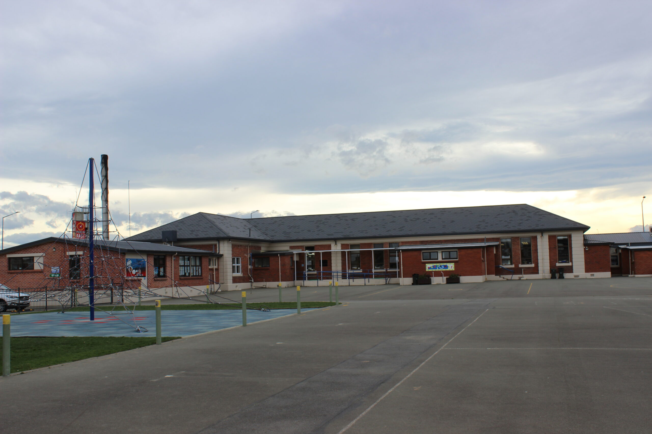 Invercargill Middle School, school grounds